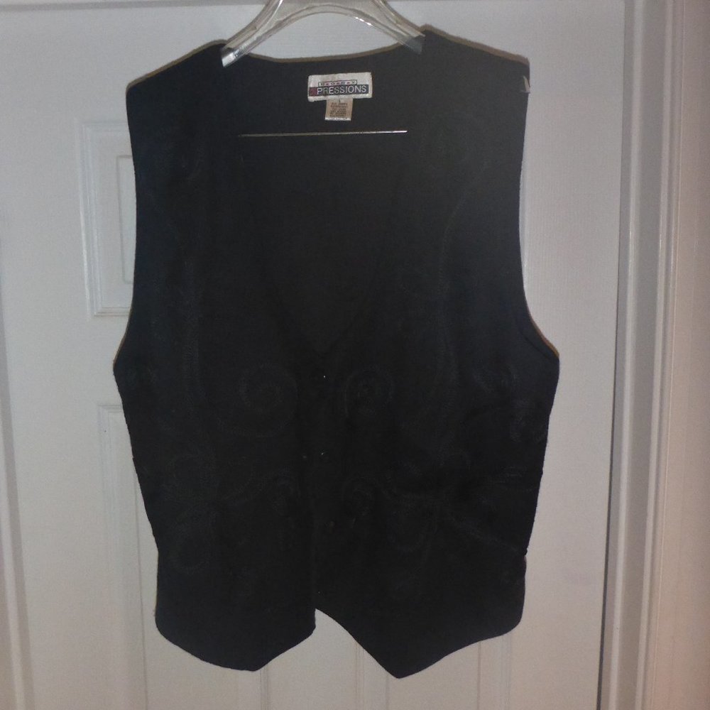 Women's Woold Blend Knit Vest w/ Embroidered Fancy Design